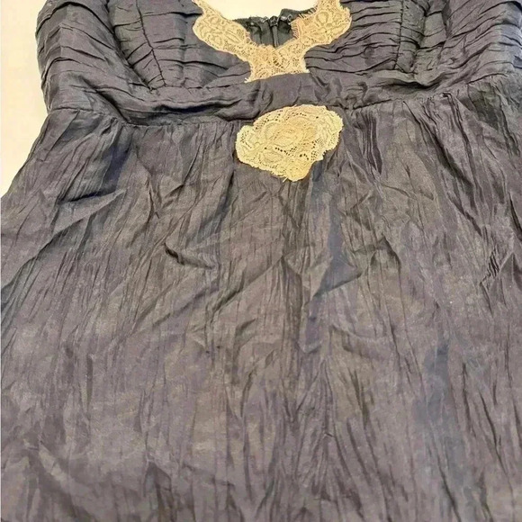 Peep studio 100% silk camisole black with cream lace adjustable straps Sz med - Picture 5 of 9